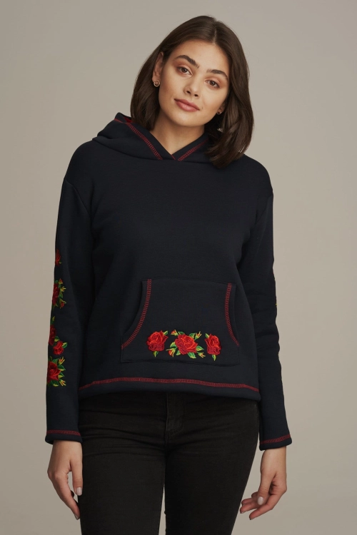 Czarna bluza z kapturem ludowe hafty