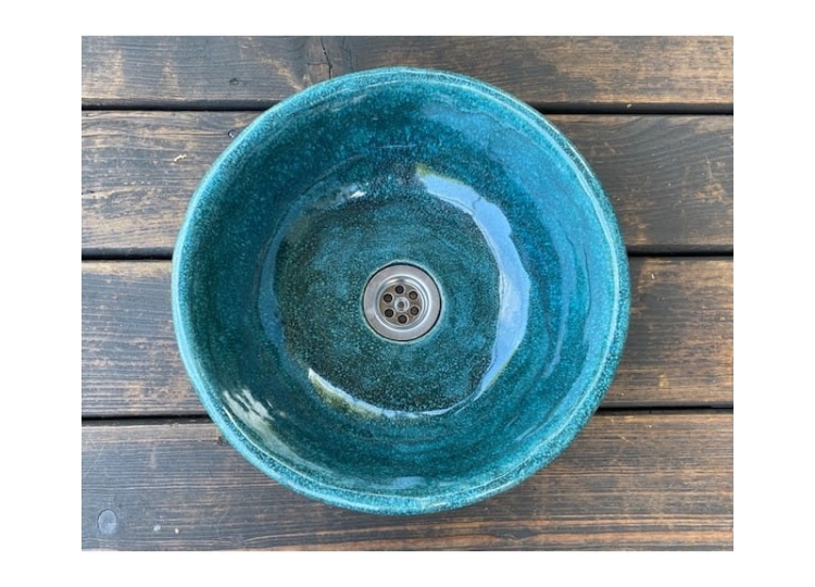 Mała ceramiczna umywalka nablatowa 29 cm