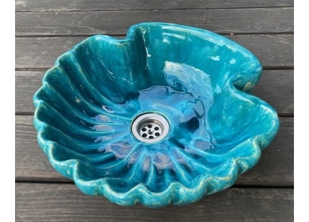 Mała ceramiczna umywalka turkusowa muszla