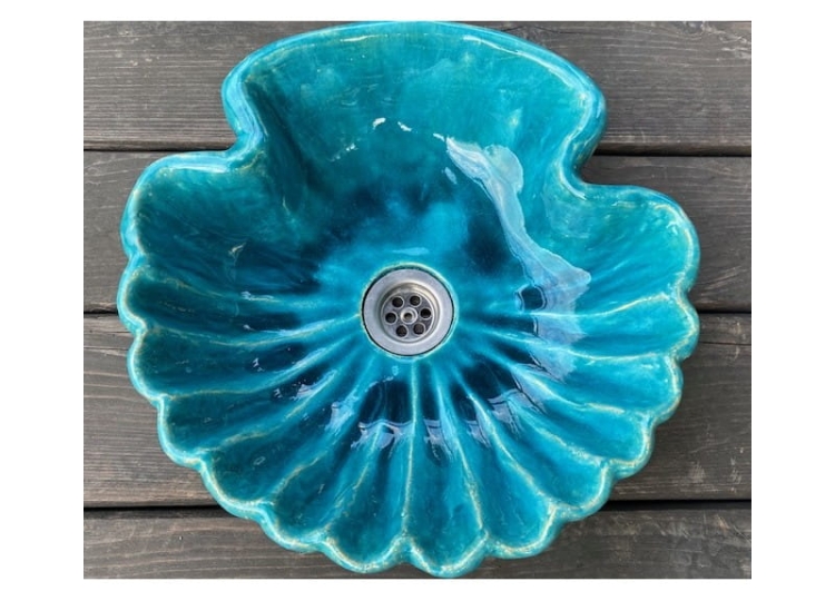 Mała ceramiczna umywalka turkusowa muszla