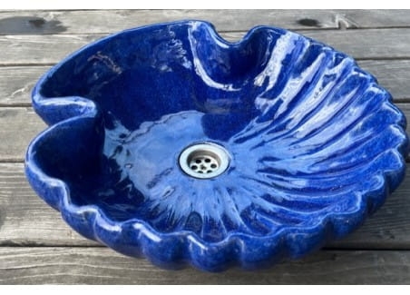 Duża ceramiczna umywalka muszla granatowa