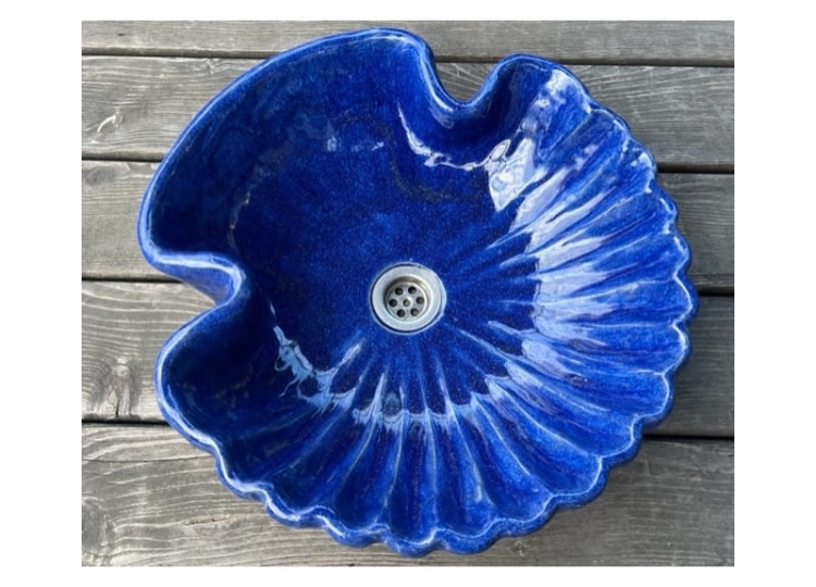 Duża ceramiczna umywalka muszla granatowa