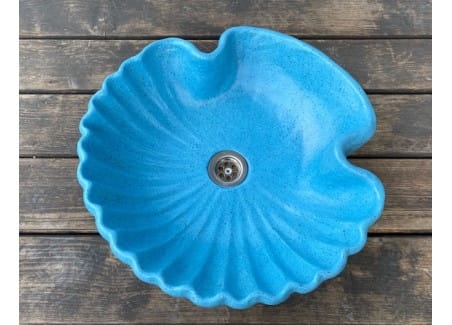 Duża ceramiczna umywalka muszla niebieska