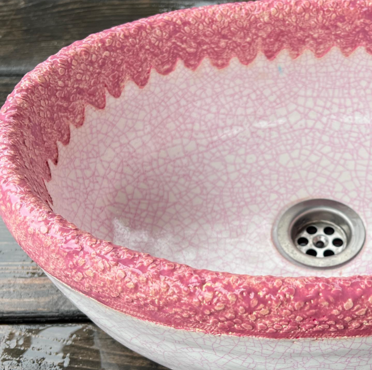 Ceramiczna umywalka nablatowa z efektem crackle