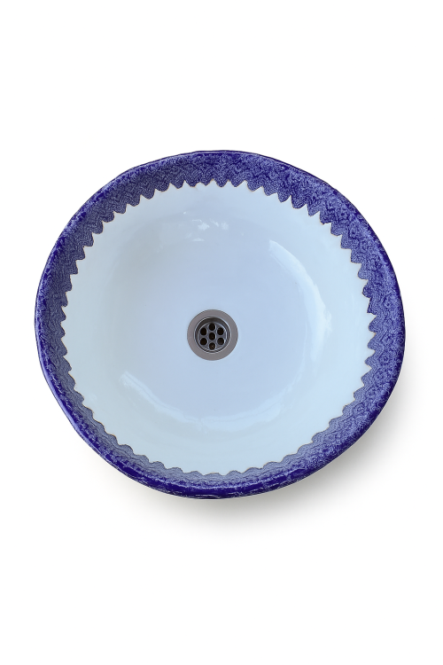 Ceramiczna umywalka nablatowa z koronkowym rantem 38 cm