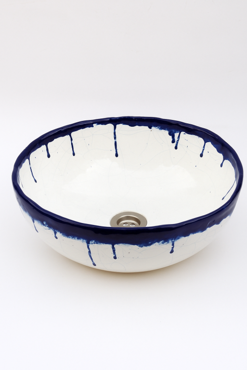 Ceramiczna umywalka nablatowa z granatowym dekorem 38 cm